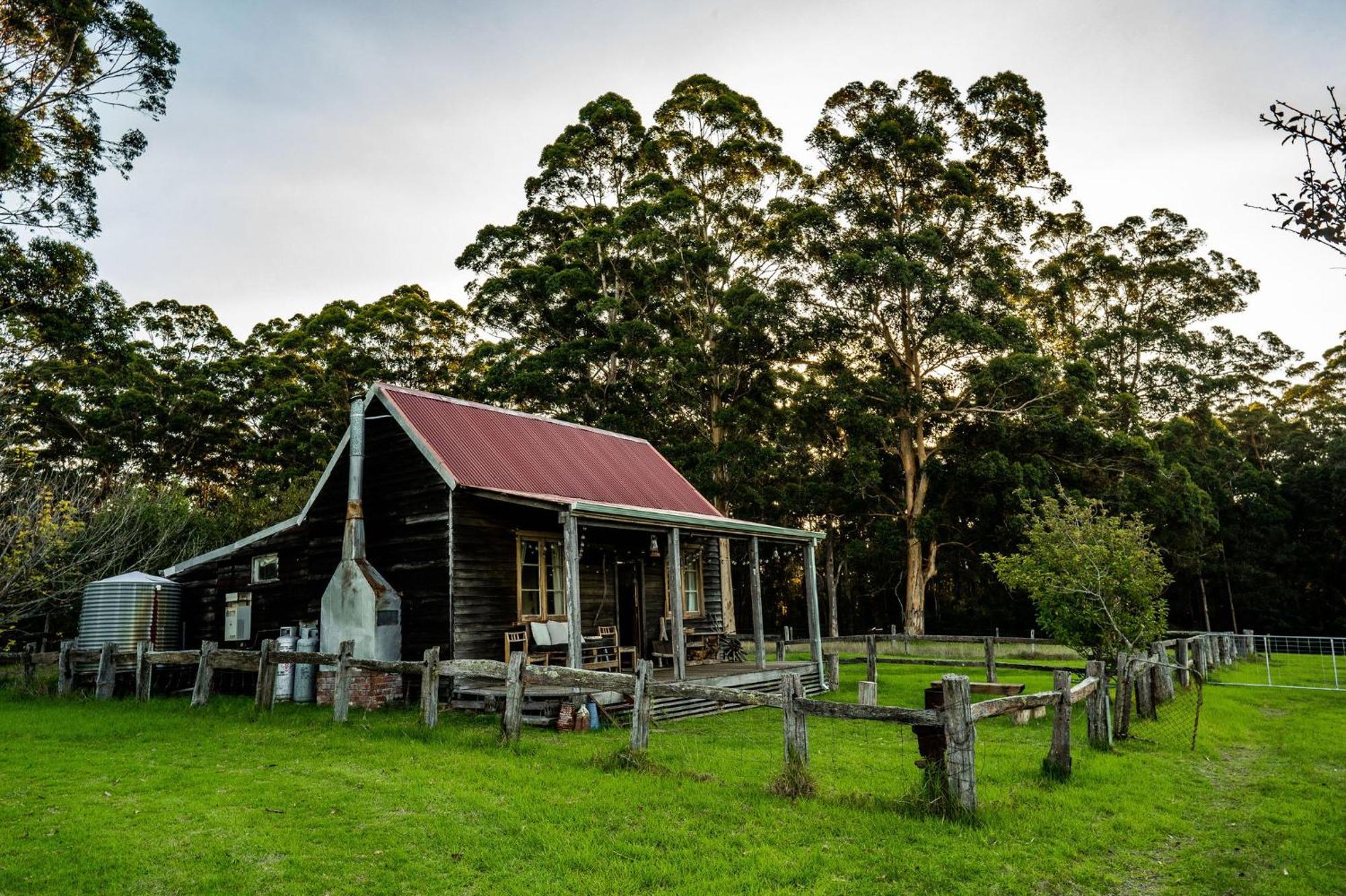 Cosy Farmstay: Green Cabin At Whispering Woods Beedelup Exterior foto